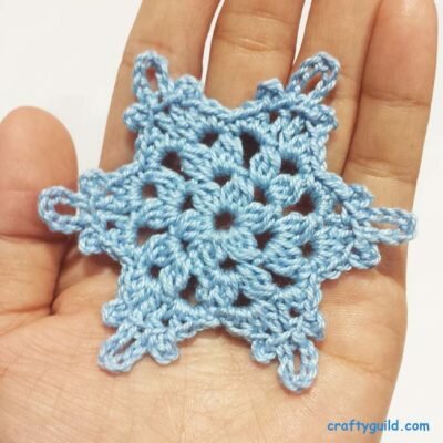 How to Crochet Mini Snowflakes