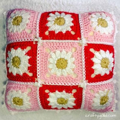 How to Crochet a Daisy Granny Square